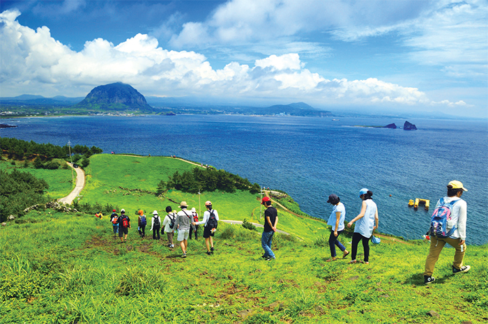 Olle Trail in Jeju. A hiking course in Jejudo Island “Olle” is a local word from the Jeju dialect that refers to a narrow path
between a thoroughfare and the entrance of a house. Ms. Seo Myeong-suk, a journalist, started using the
word for mountain hiking courses on the island after drawing inspiration from the pilgrimage trail to
Santiago de Compostela in northern Spain.